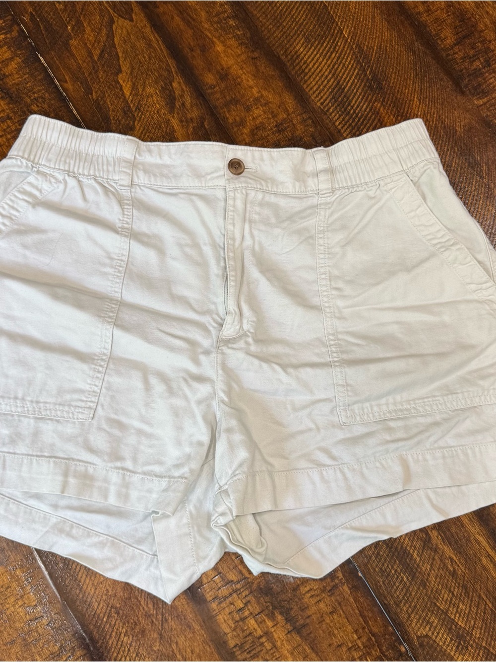 Women’s Casual Elastic-Waist Shorts